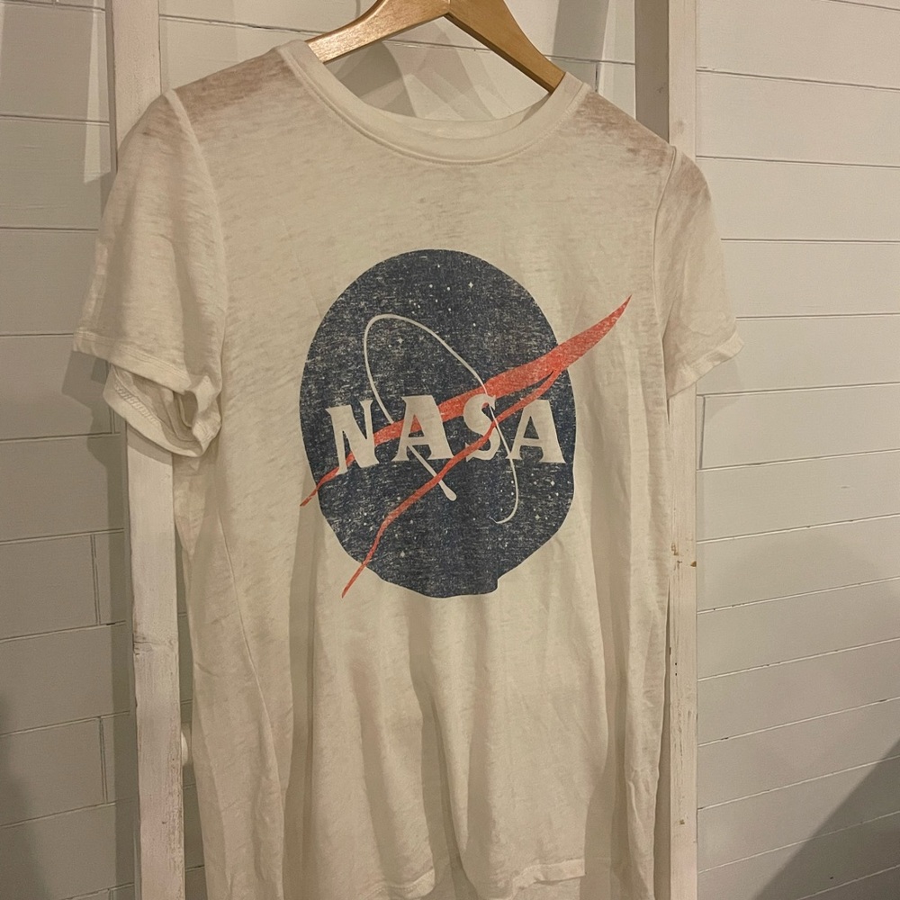 Tee - Picture 2 of 3